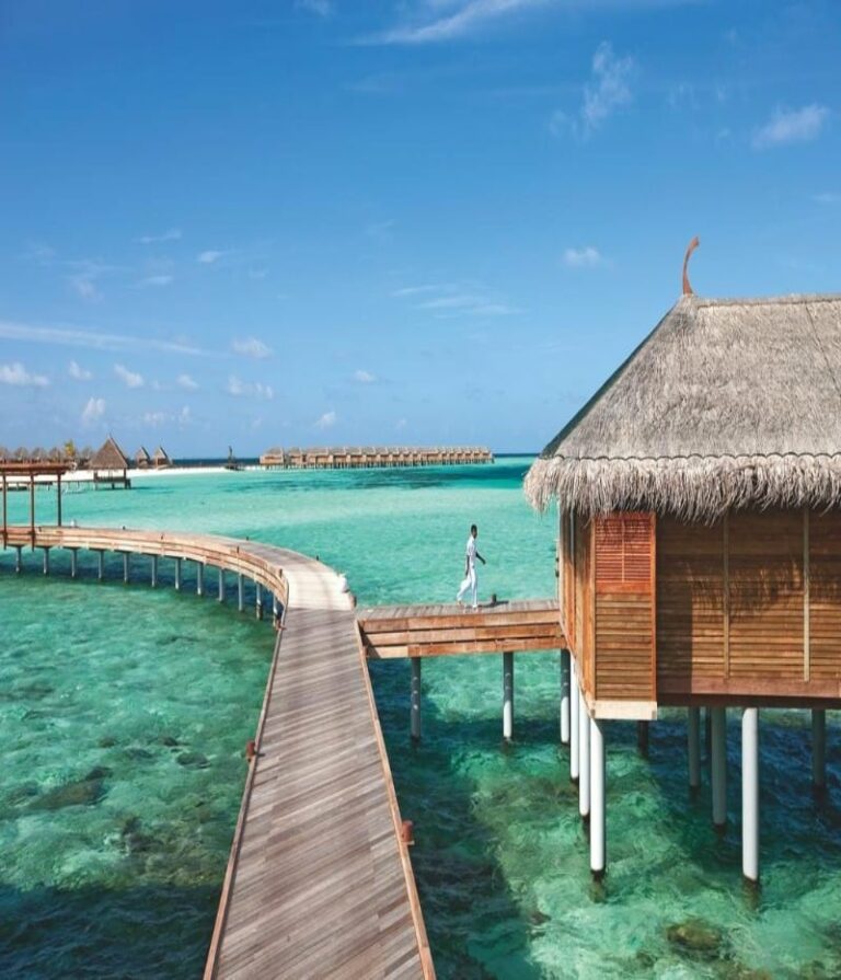Constance Moofushi Maldives