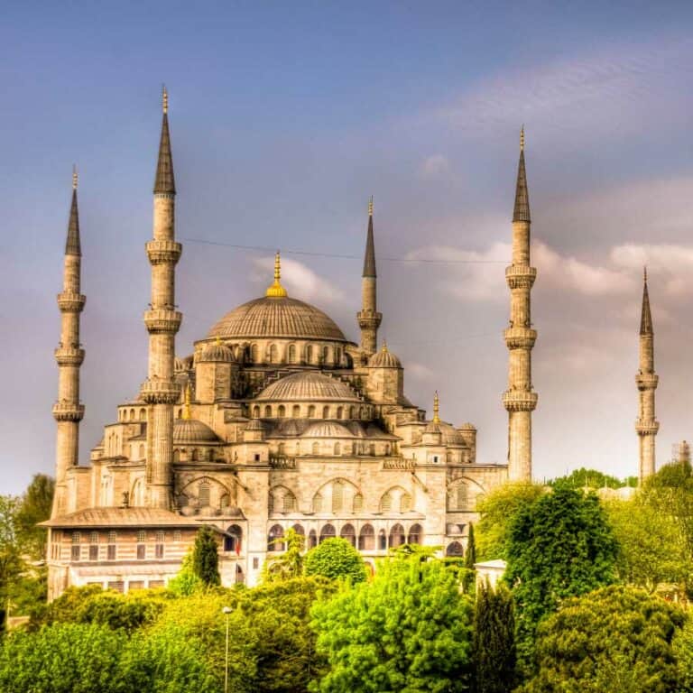Holidays in Turkey. Destination guide and essential information