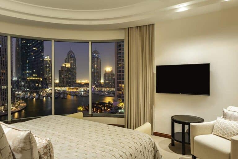 Glam Dubai and Tropical Mauritius