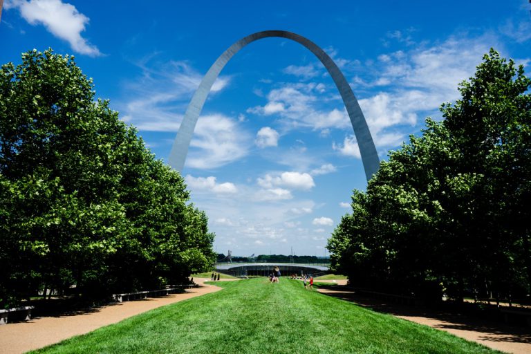archway-st-louis-route-66-1200x800
