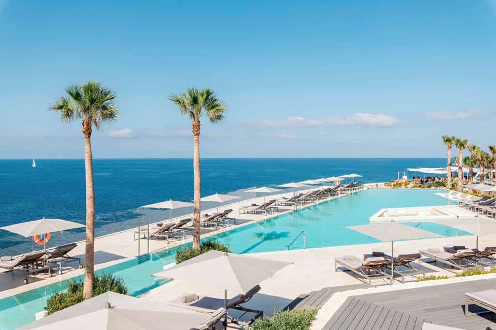 Best Resorts in Ibiza for Couples, Families & Party Vibes