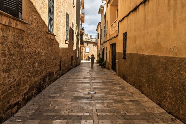 A narrow old street in Alcúdia