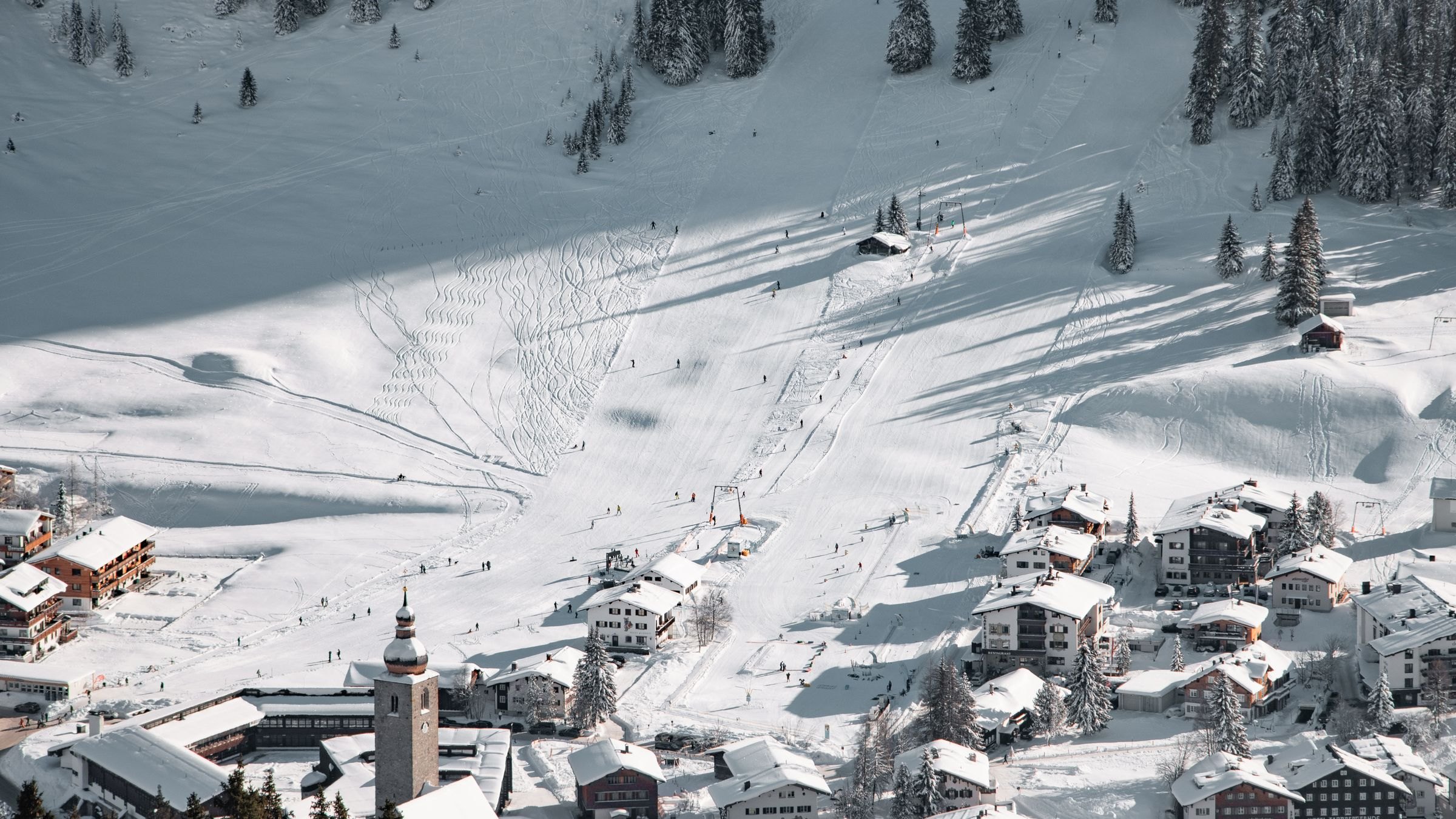 A snowy ski village in the Arlberg