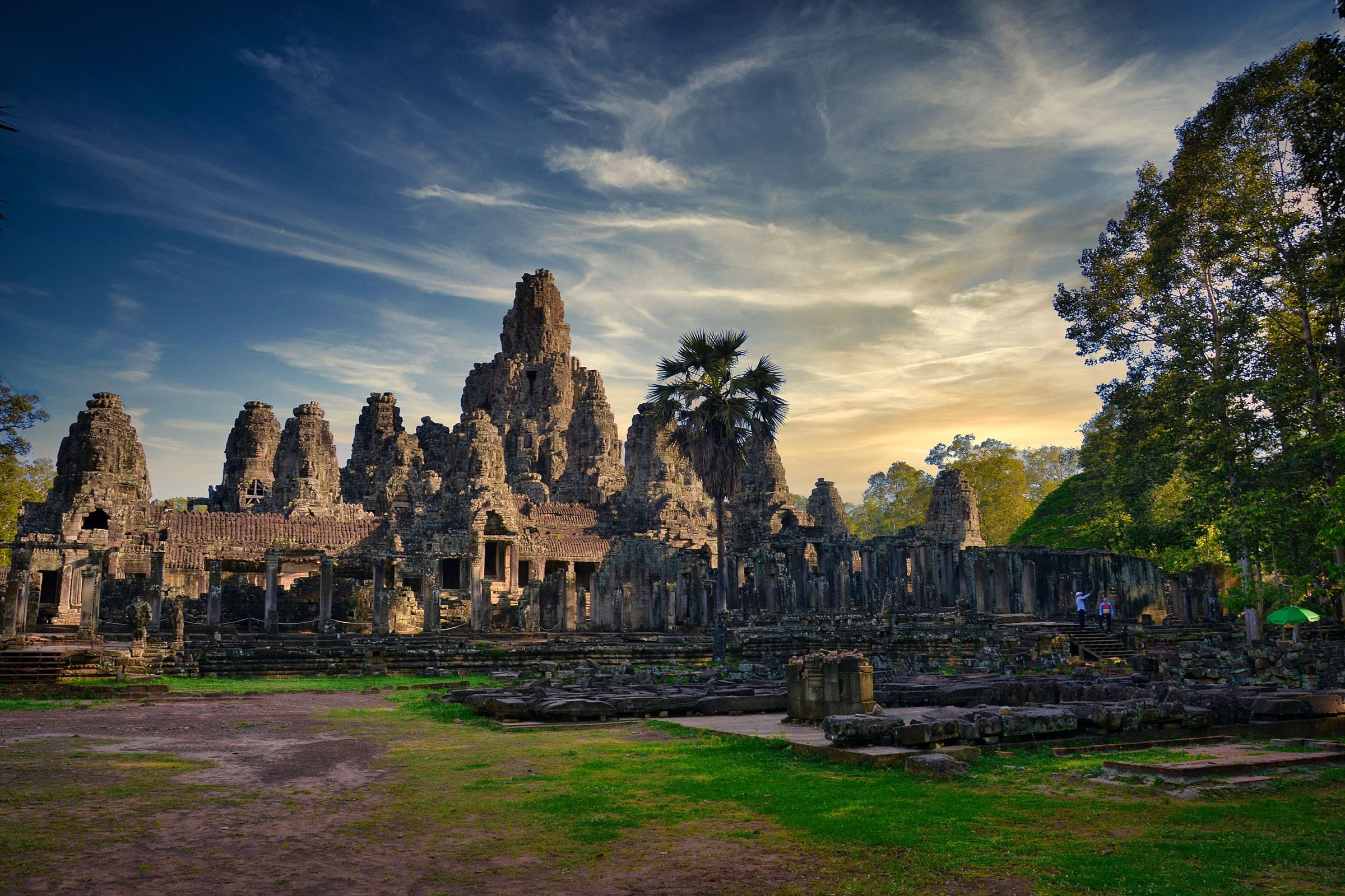 The Bayon at sunset