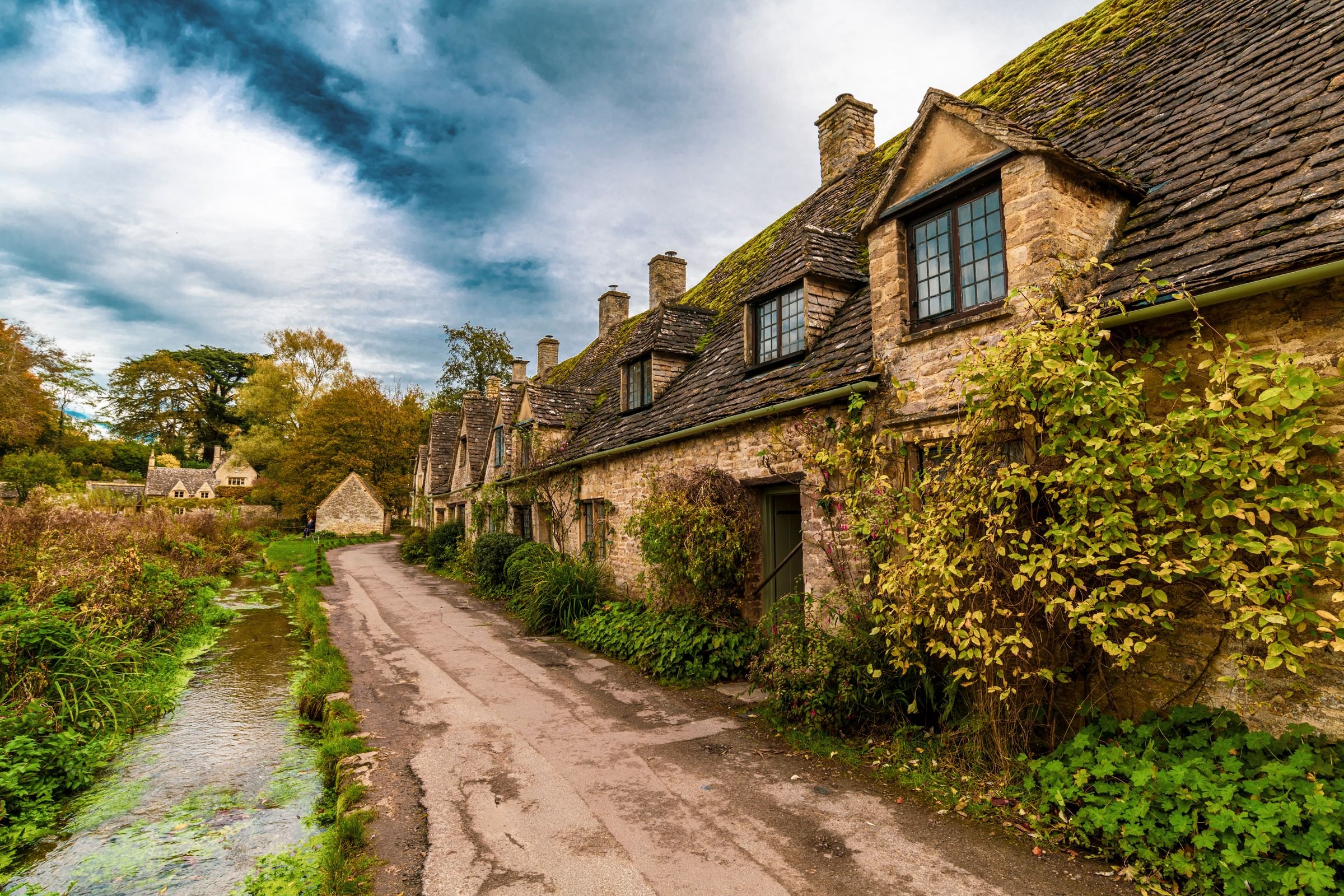 Stone cottages in Bibury in the Cotswolds