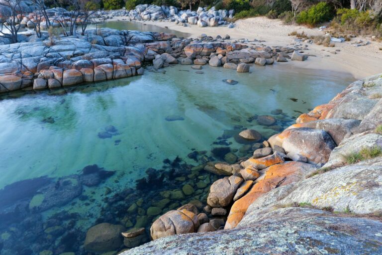 Clear water at Binalong Bay