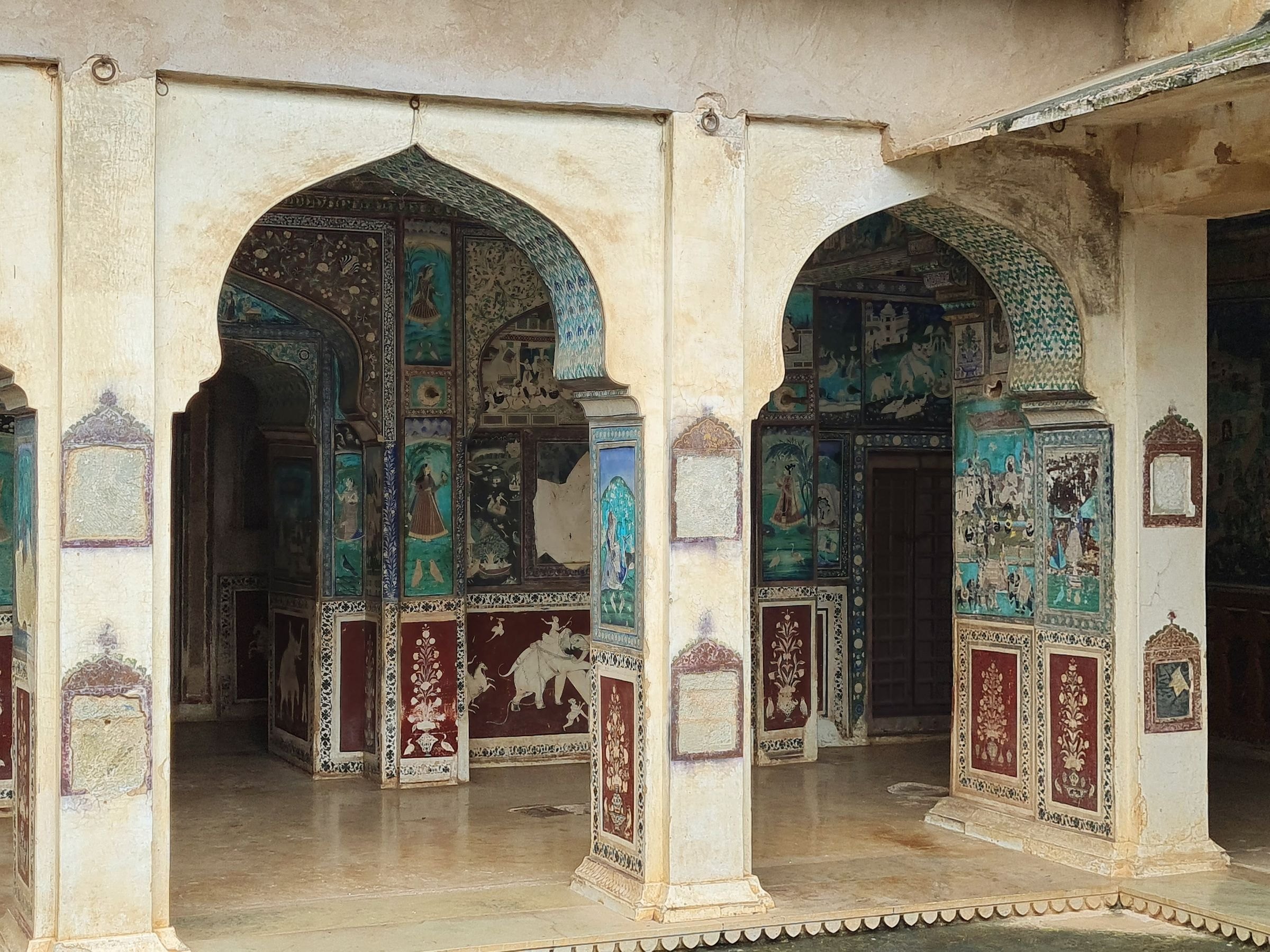 Painted murals in a palace in Bundi