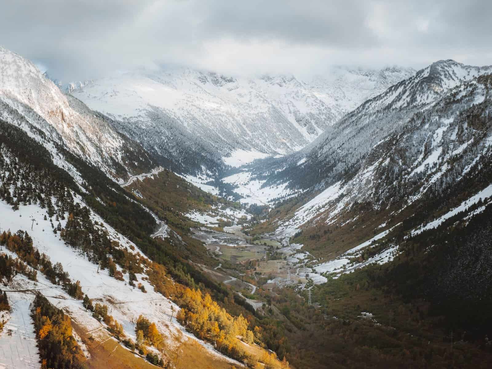 A snow-covered valley at Baqueira in the Val d’Aran, Catalan Pyrenees