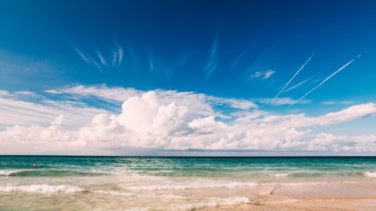 Clear skies over Varadero beach