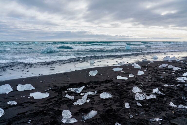 Icebergs scattered on Diamond Beach