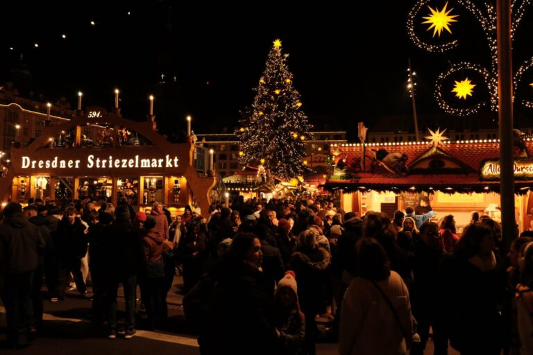 Crowds at the Striezelmarkt Christmas market in Dresden