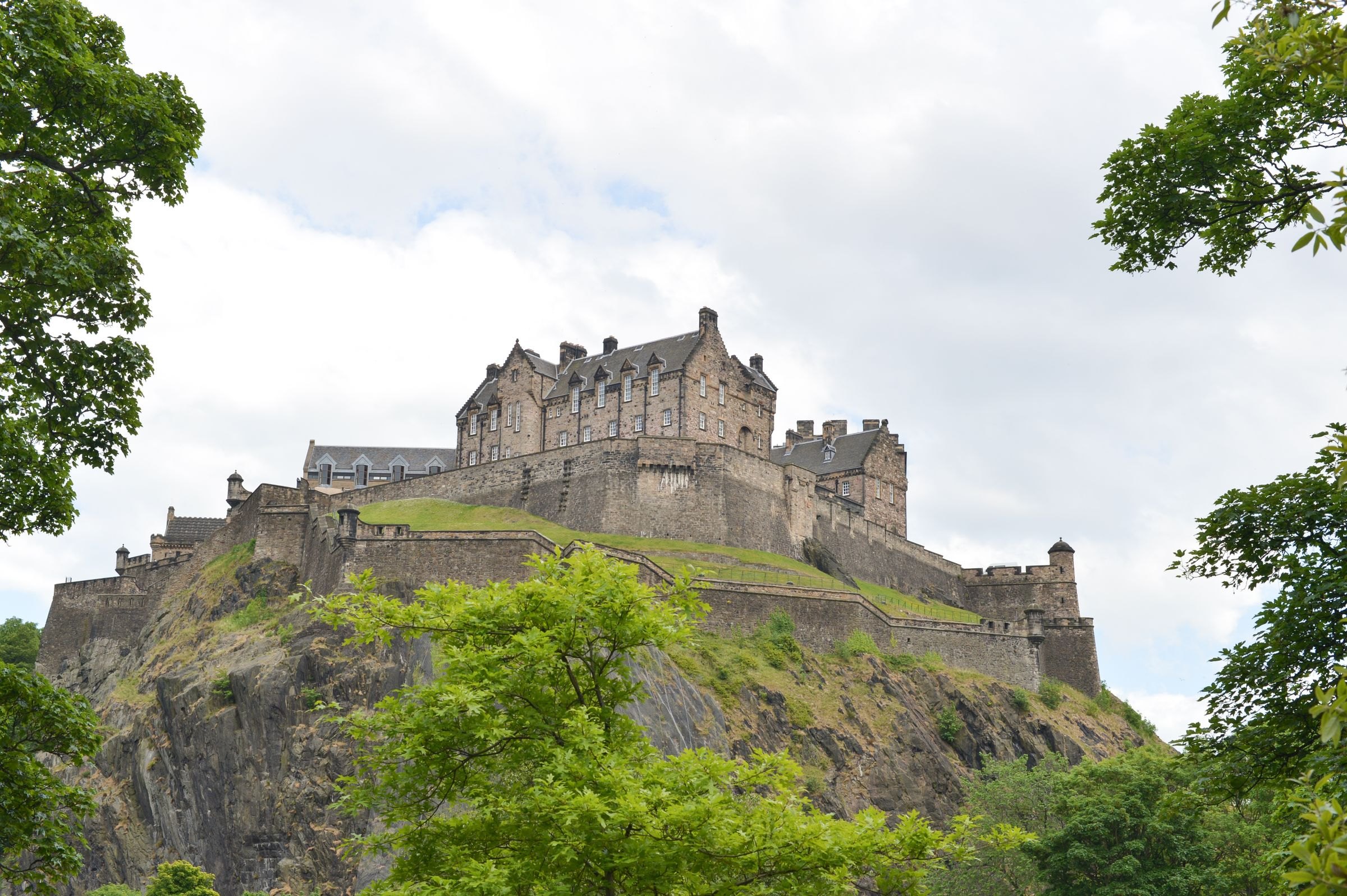 Edinburgh Castle on its rock