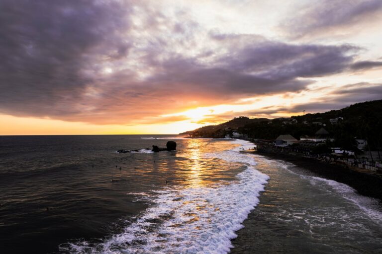El Tunco beach at sunset