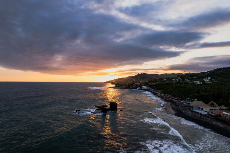 The coast near La Libertad at sunset