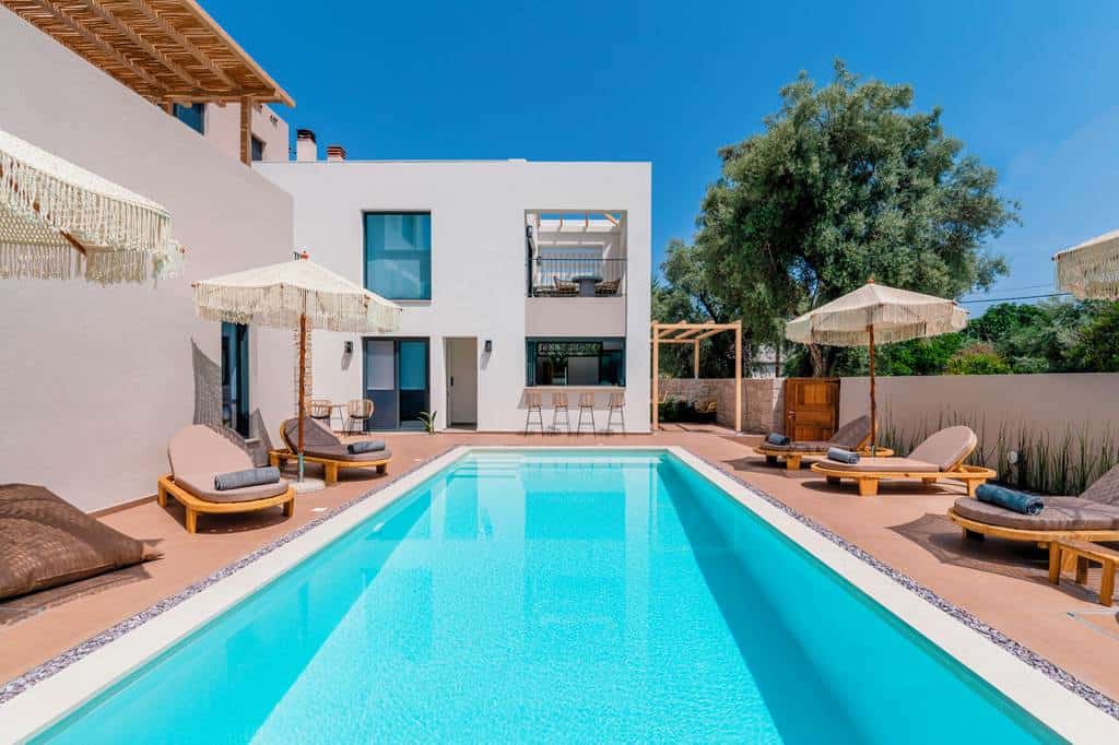 13_Keys_Luxury_Suites