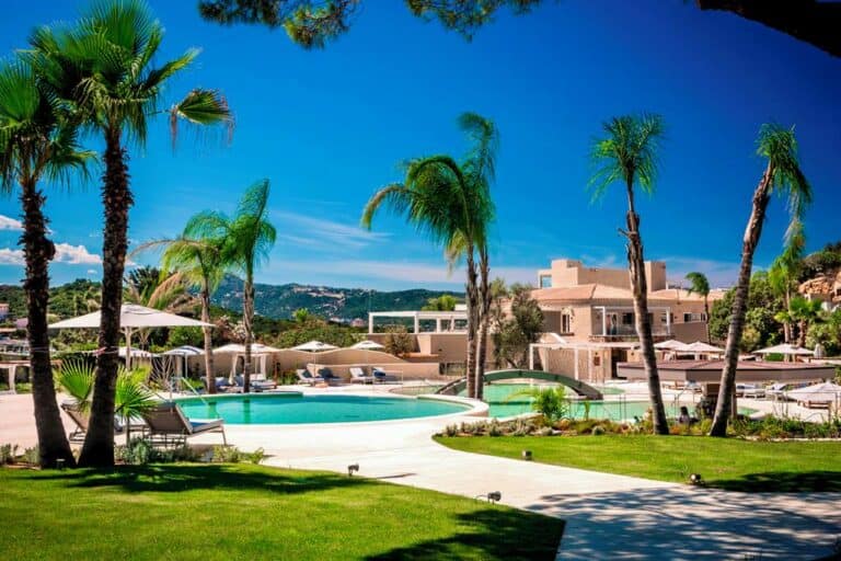 7Pines Resort Sardinia, Baia Sardinia