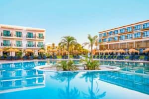 AP Cabanas Beach & Nature