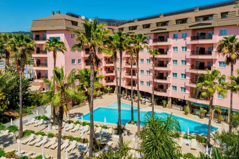 AQUA Hotel The Breeze & Spa