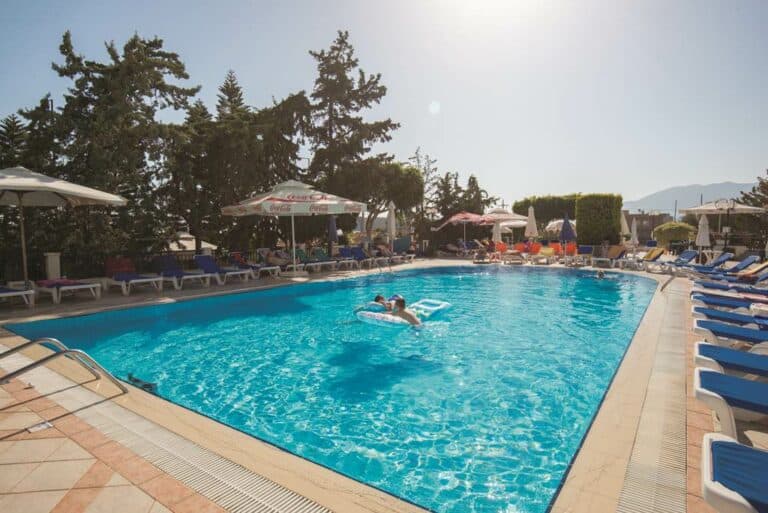 Anastasia Hotel, Stalis