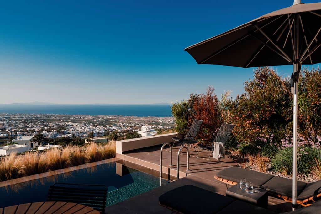 Apikia_Santorini_Suites