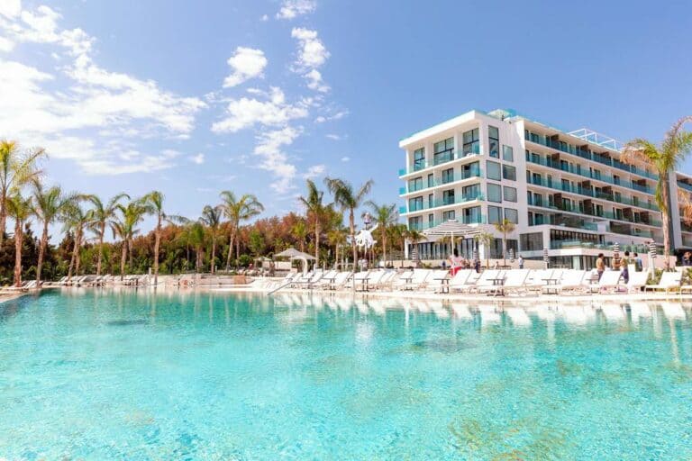 Bless Hotel Ibiza, Playa Es Cana