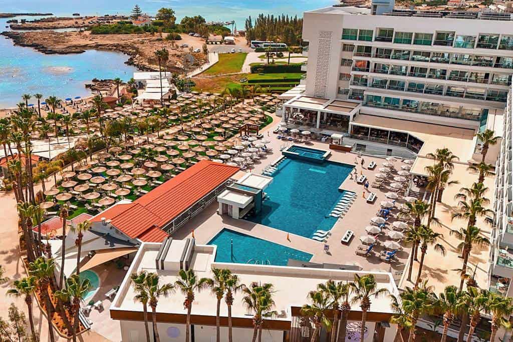 Cavo_Maris_Beach_Hotel