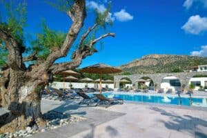 Coriva Beach Hotel & Bungalows