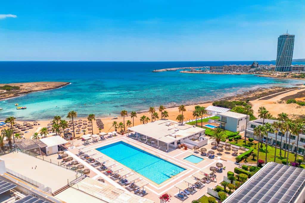 Dome_Beach_Hotel_&_Resort