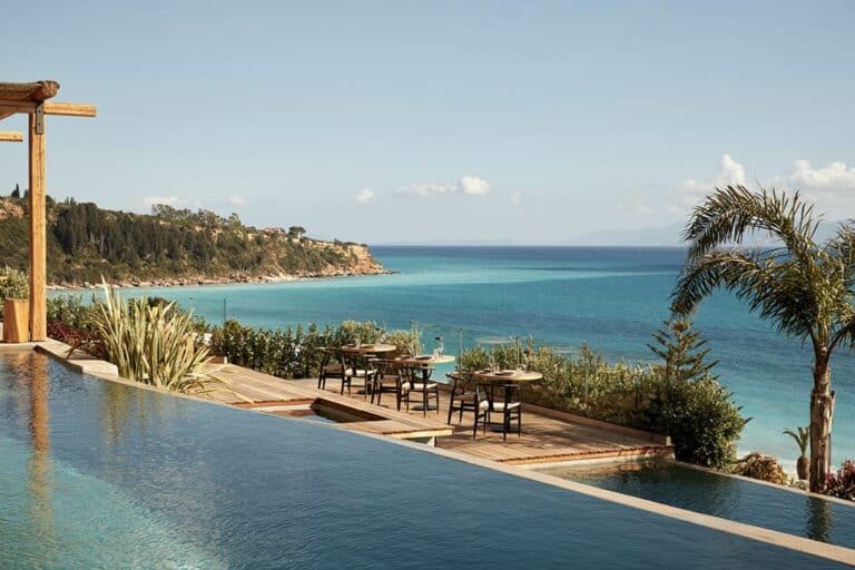 F Zeen Kefalonia, Lourdas