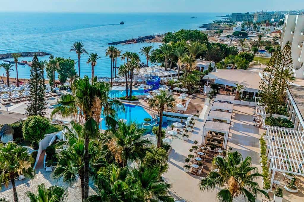 Golden_Coast_Beach_Hotel