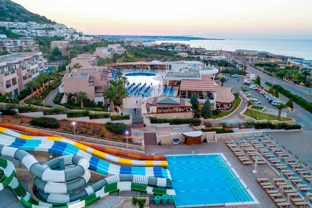 Grand_Hotel_Holiday_Resort