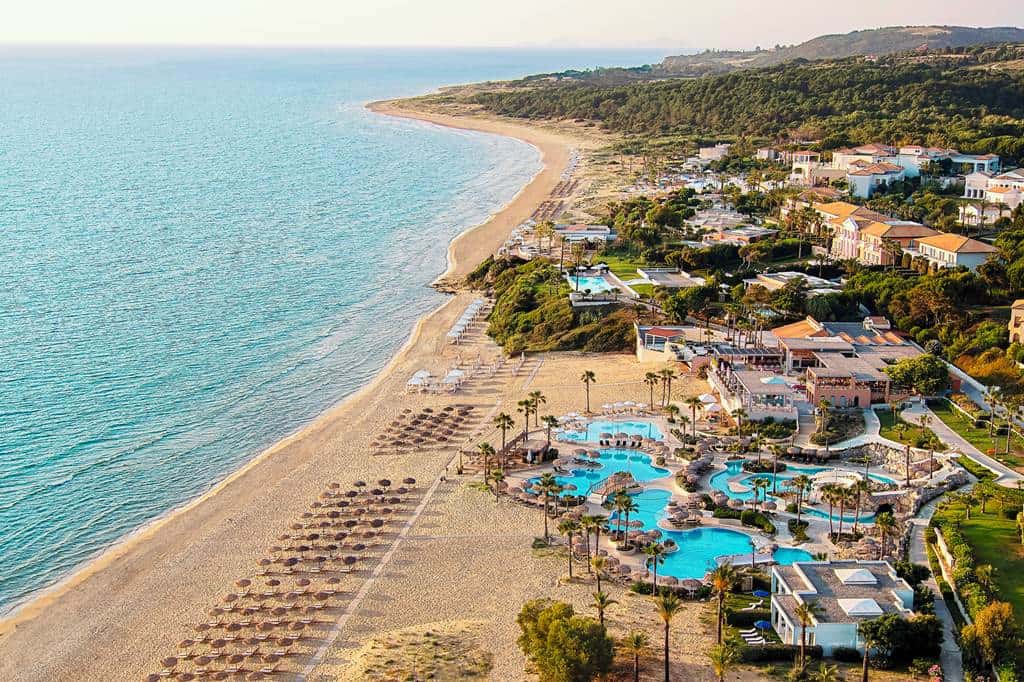 Grecotel_LUXME_Oasis_at_Riviera_Olympia_&_Aqua_Park