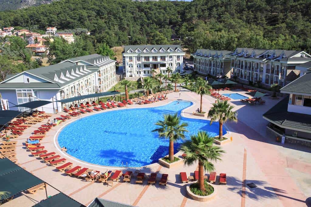 Green_Forest_Holiday_Village