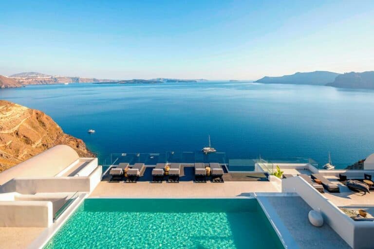 Hom Santorini, Oia