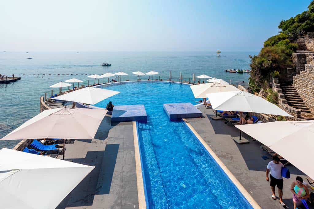 Hotel_Avala_Resort_and_Villas.