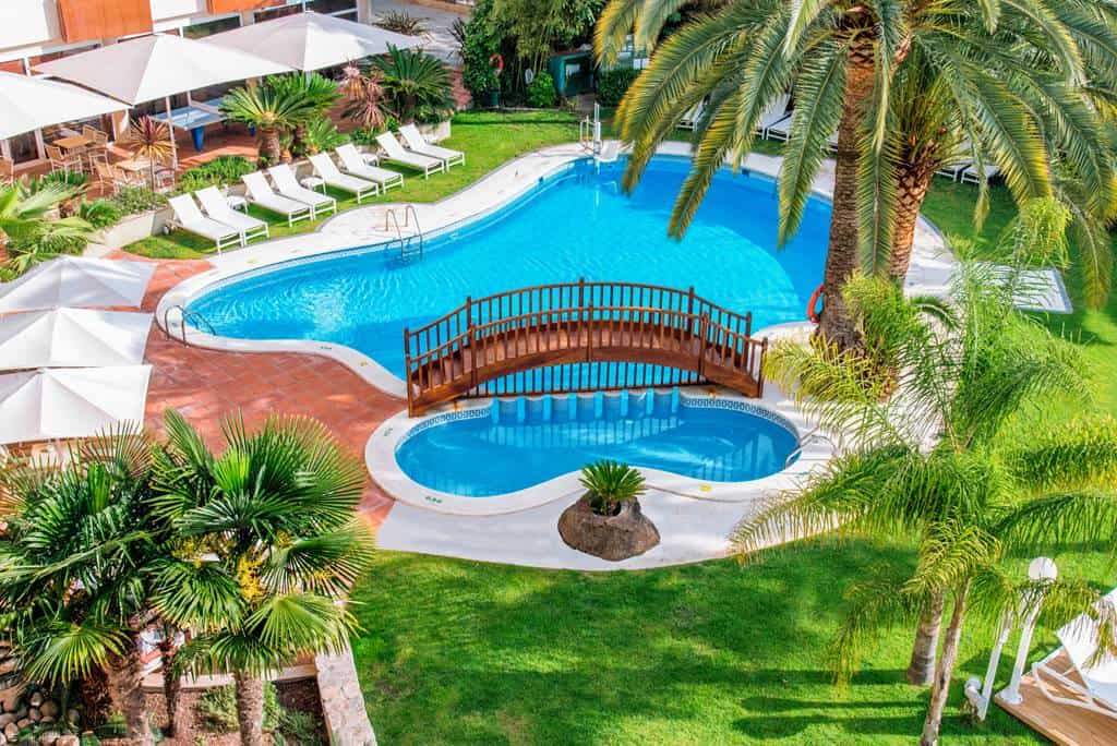 Hotel_Monica