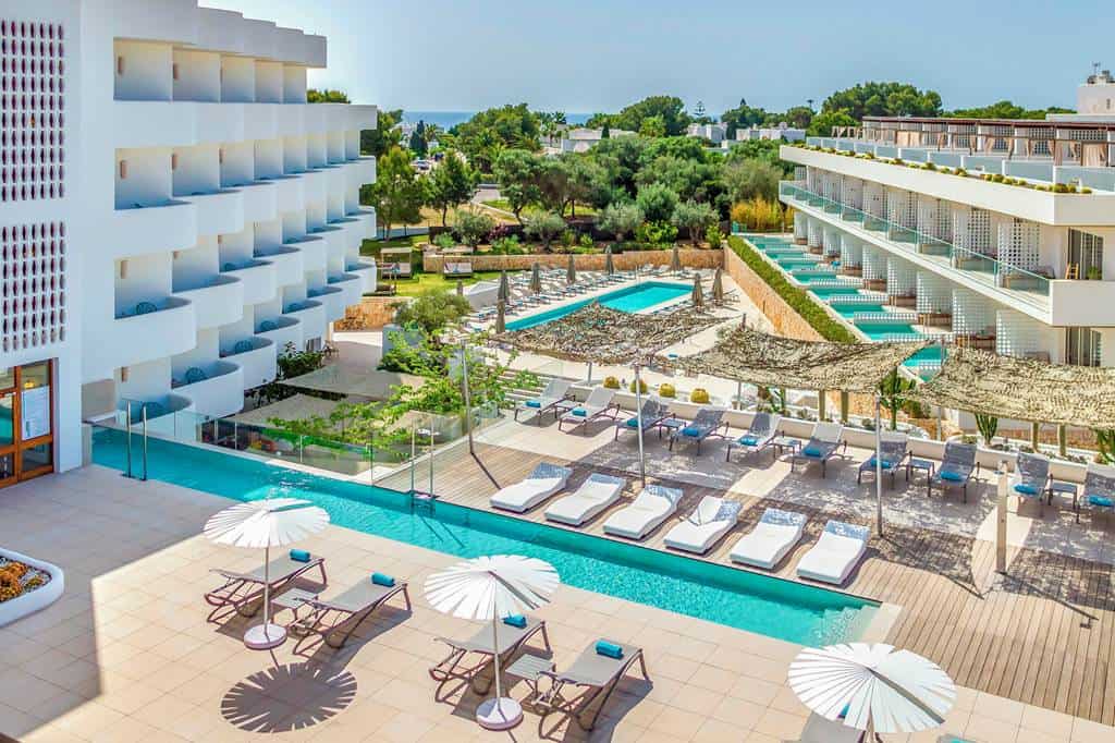 Inturotel_Cala_Esmeralda_Beach_Hotel_&_Spa