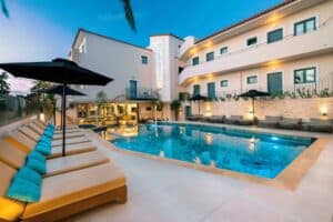 La Stella Suites