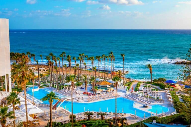 Leonardo Plaza Cypria Maris Beach Hotel & Spa