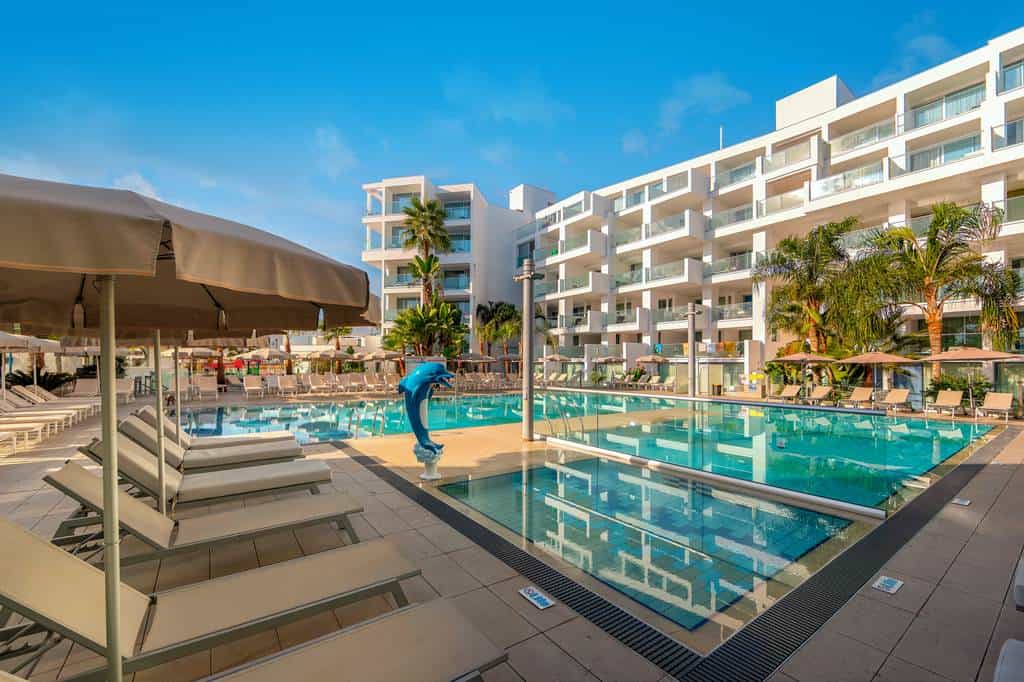 Limanaki_Beach_Hotel
