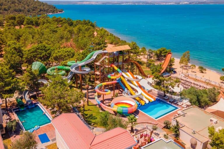 Long Beach Club Nature, Akbuk