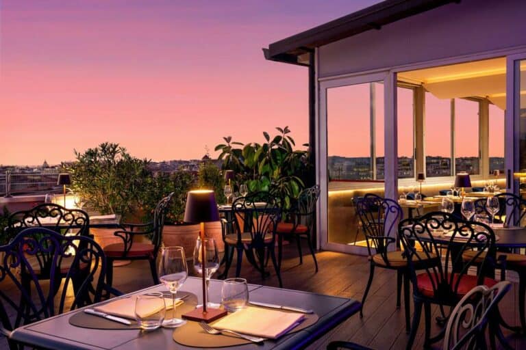 Marcella Royal Hotel Rooftop Garden