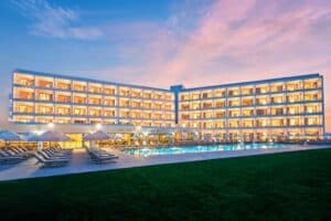 Maris Grand Waterpark Resort