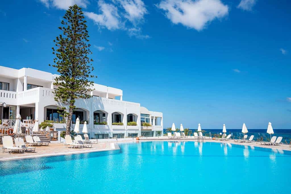 Maritimo_Beach_Hotel