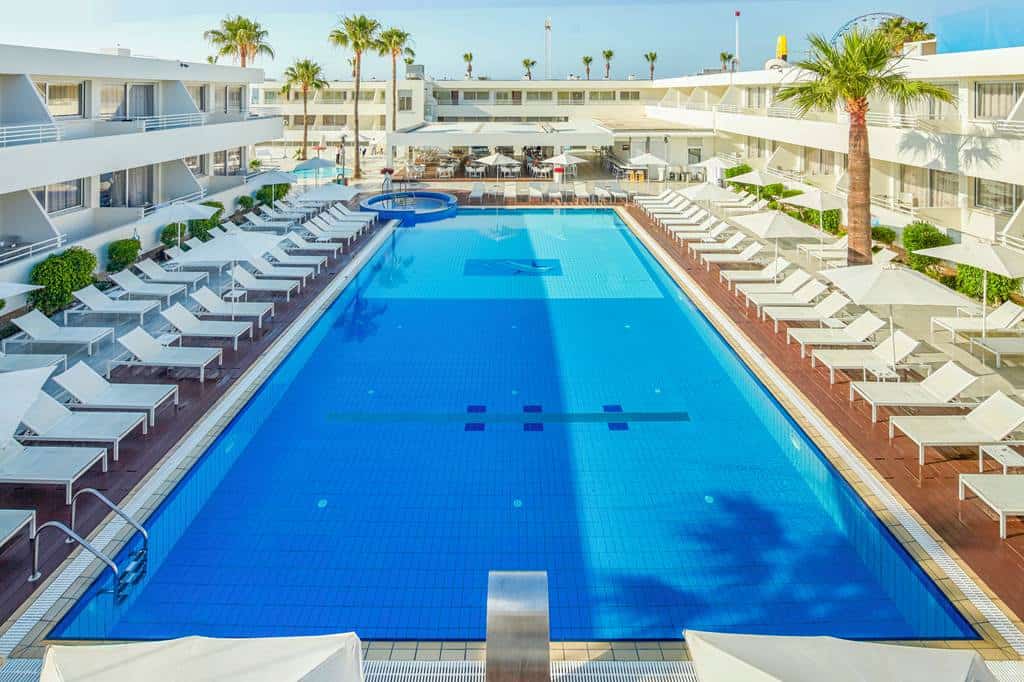 Melpo_Antia_Luxury_Apartments_&_Suites