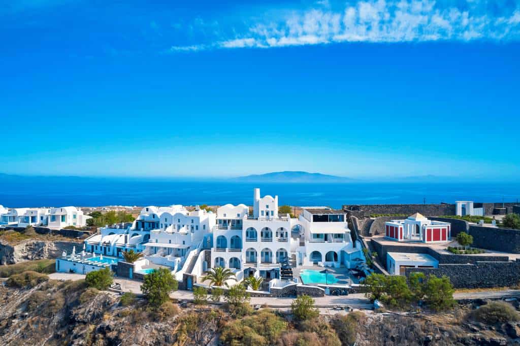Mr_&_Mrs_White_Santorini