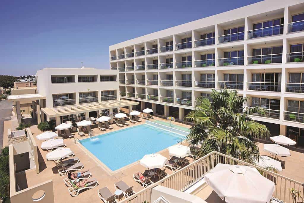 Nelia Gardens