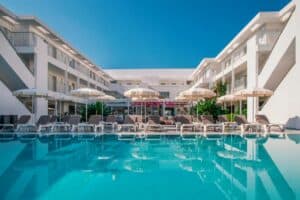 Nissi Park Hotel