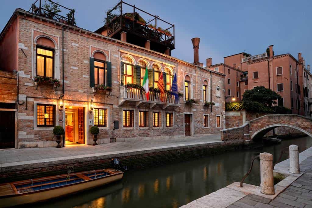 Palazzetto_Madonna