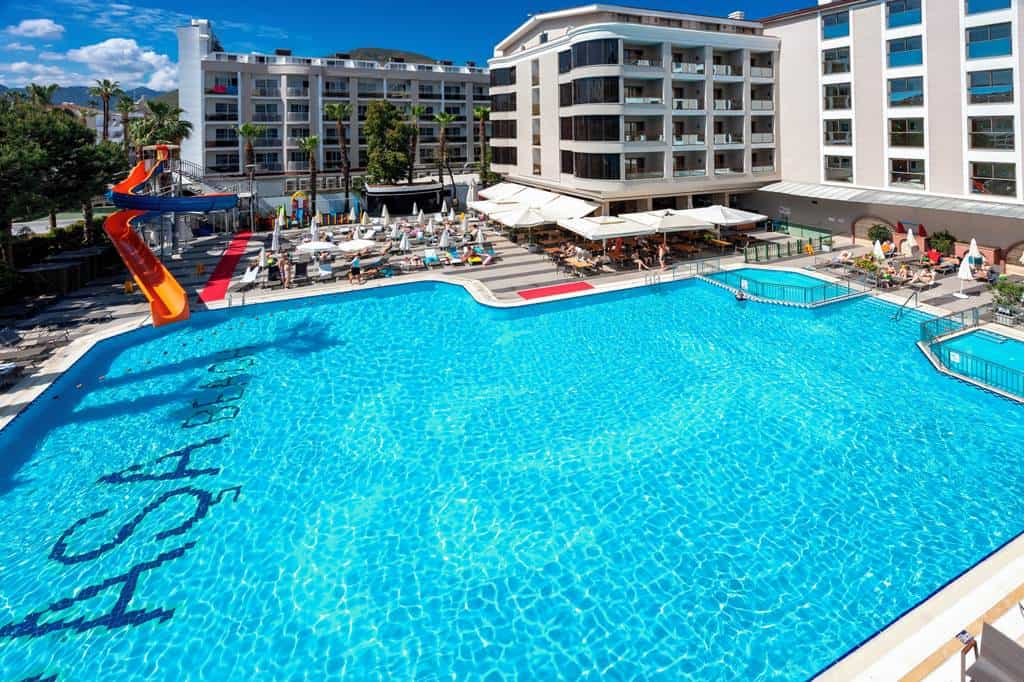 Pasa_Beach_Hotel
